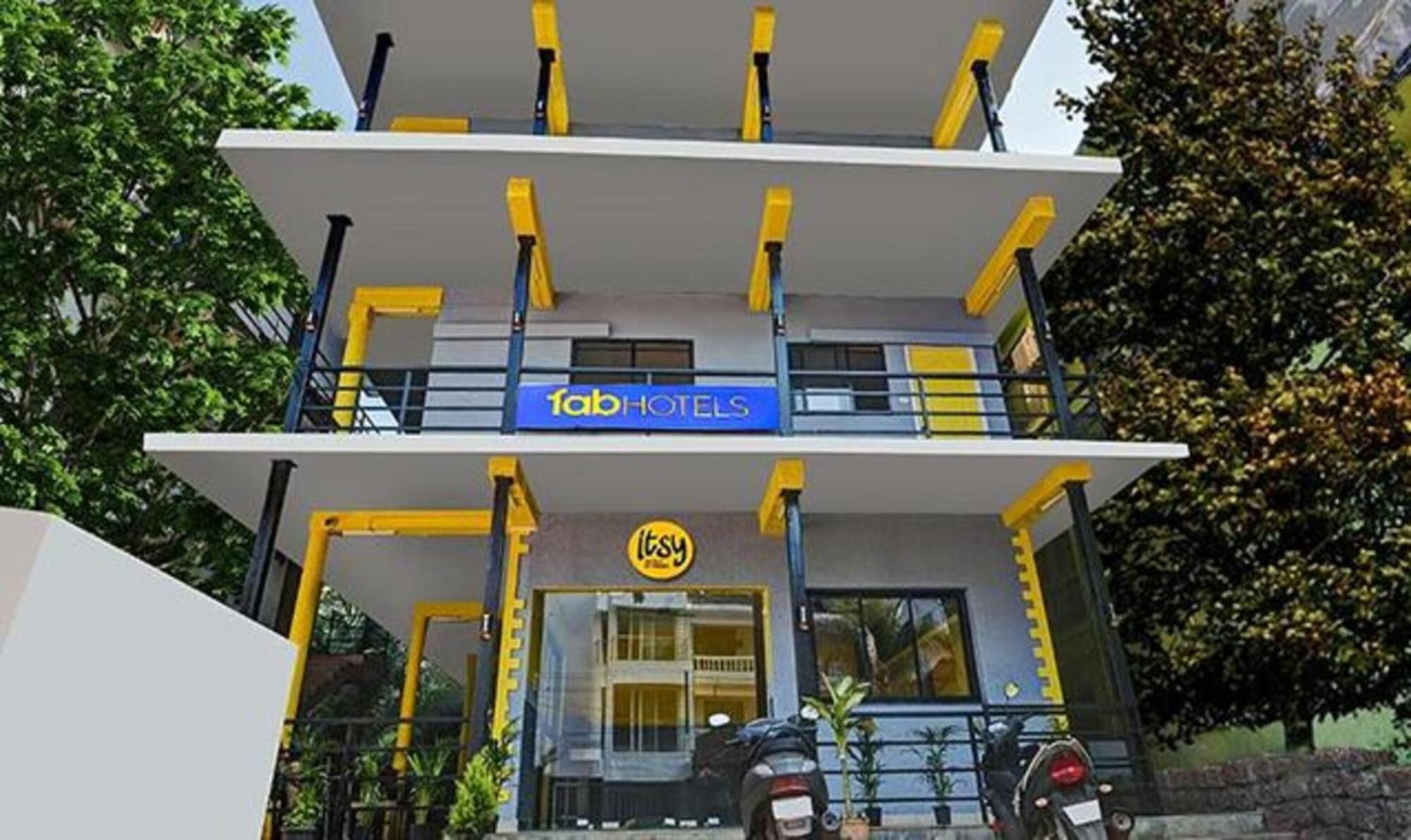 Fabexpress 29 Beach House, Morjim Beach מראה חיצוני תמונה