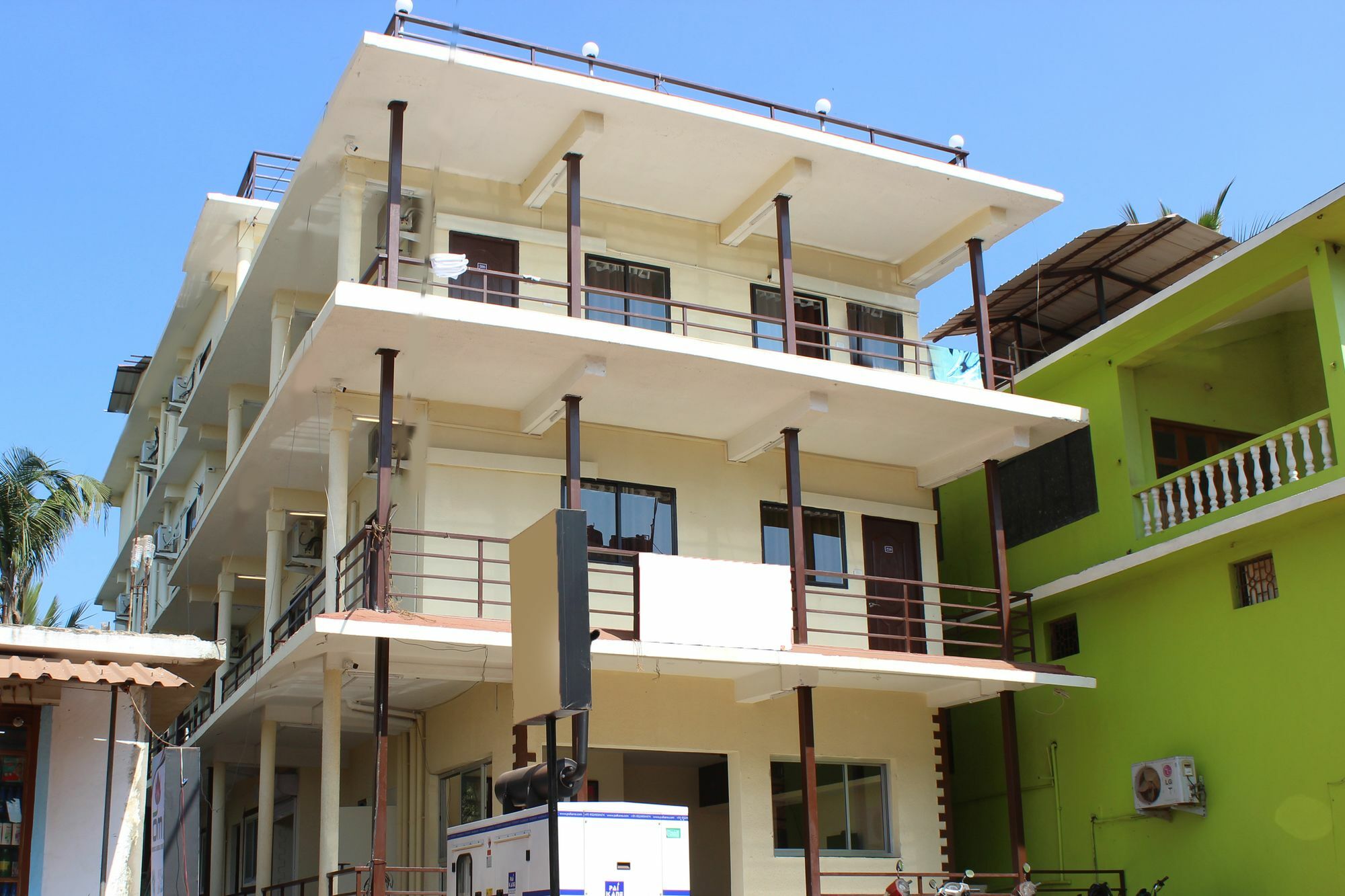 Fabexpress 29 Beach House, Morjim Beach מראה חיצוני תמונה